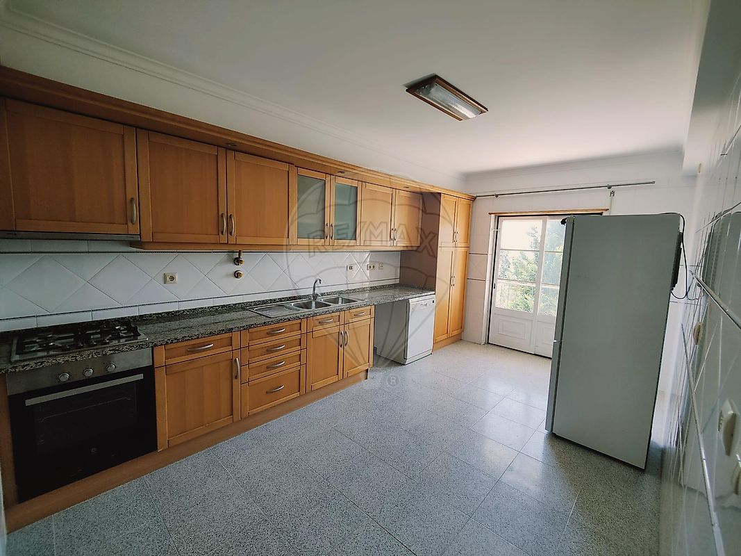 listing 125871055-24 picture-0