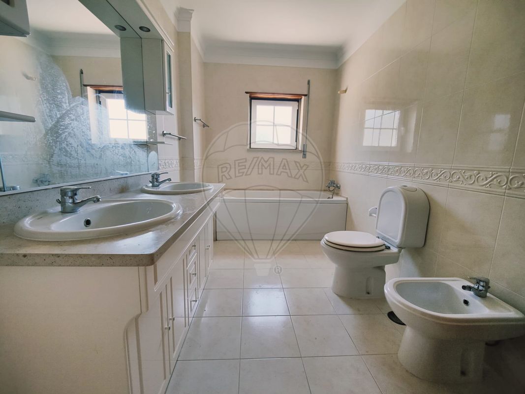 listing 125871055-24 picture-0
