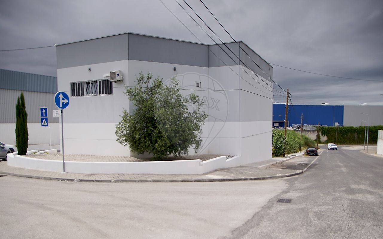 Armazém para venda