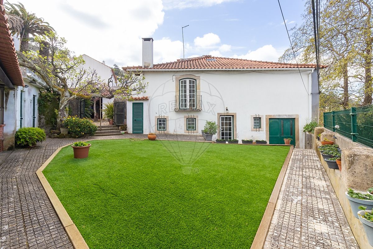 Moradia T4 para venda