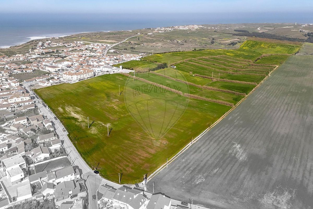 Terreno à venda em Torres Vedras