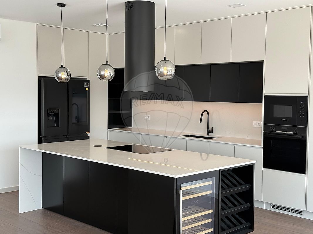 Apartamento T4 à venda em Lourinhã