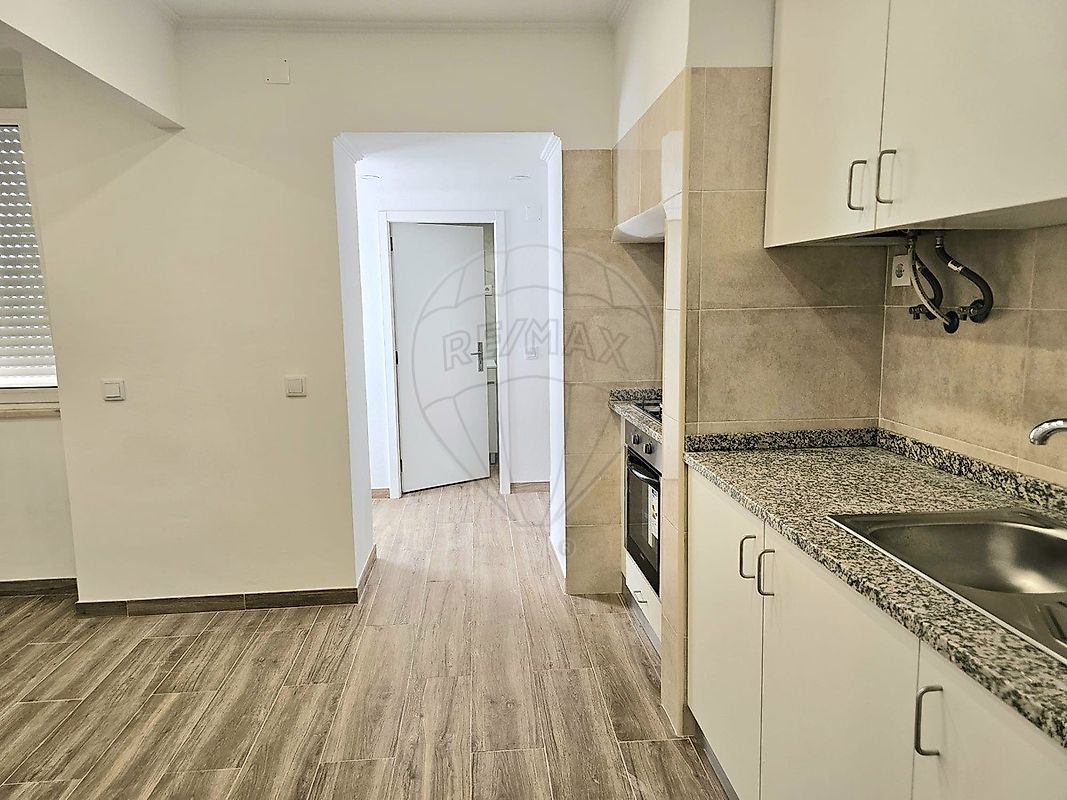 Apartamento T2 para arrendar em Lisboa