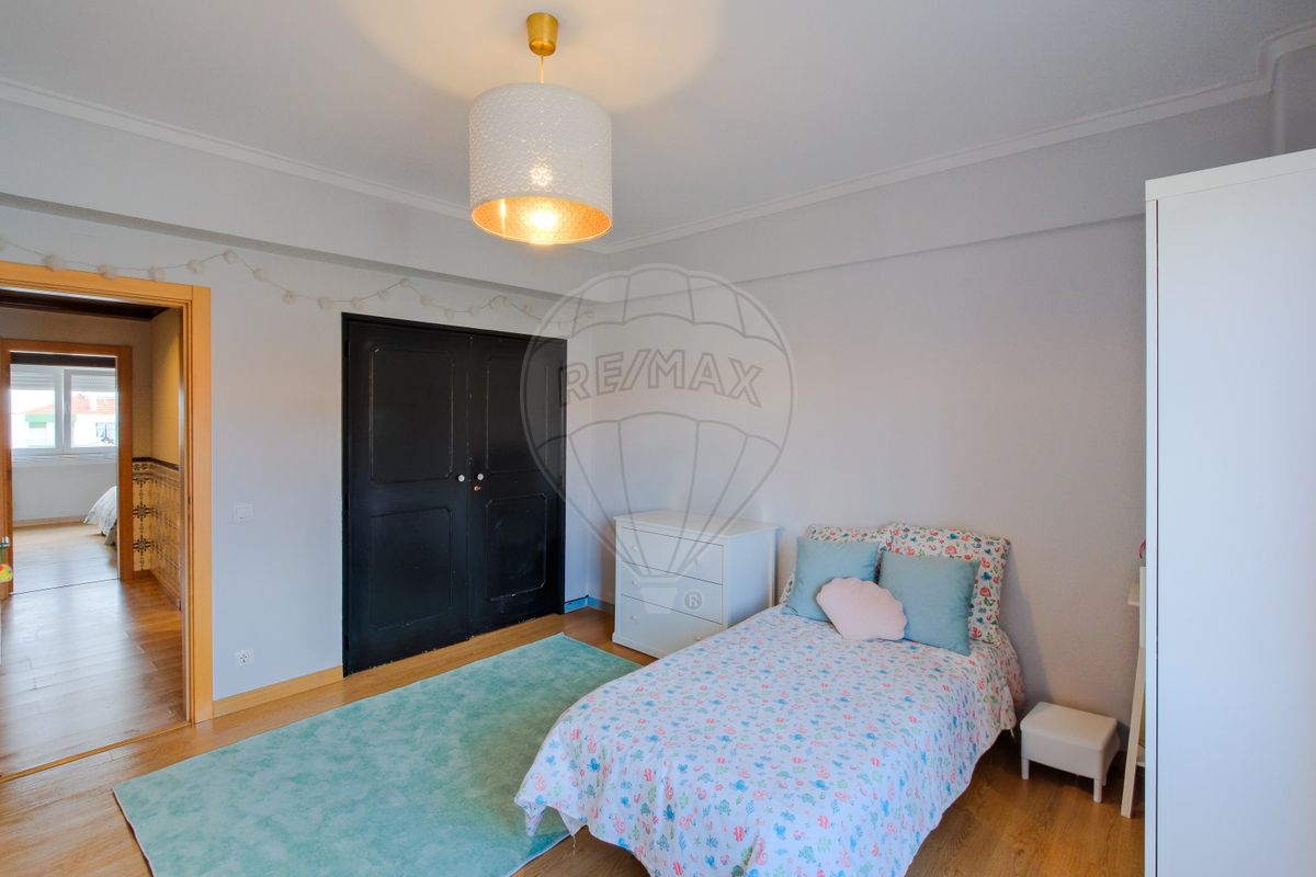 listing 125881005-45 picture-0