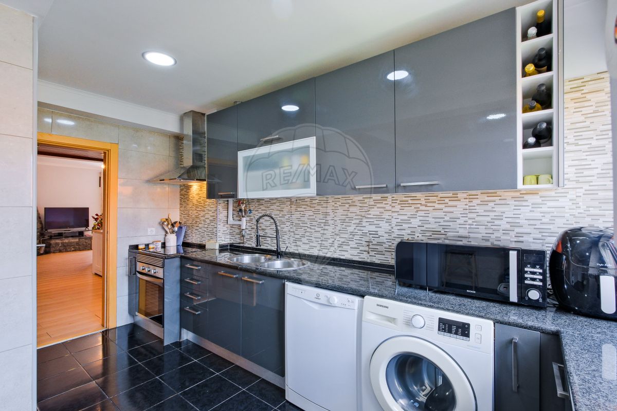 listing 125881005-45 picture-0