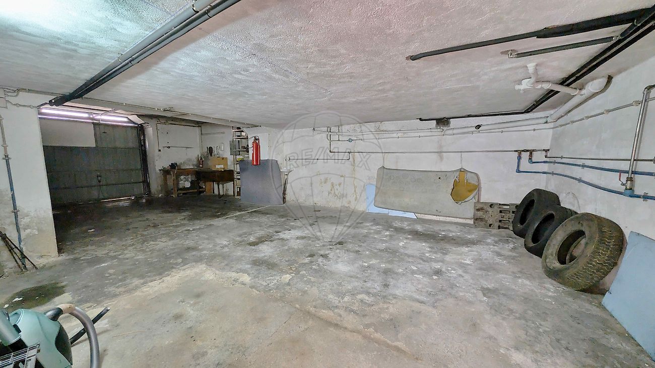 listing 125891012-74 picture-0