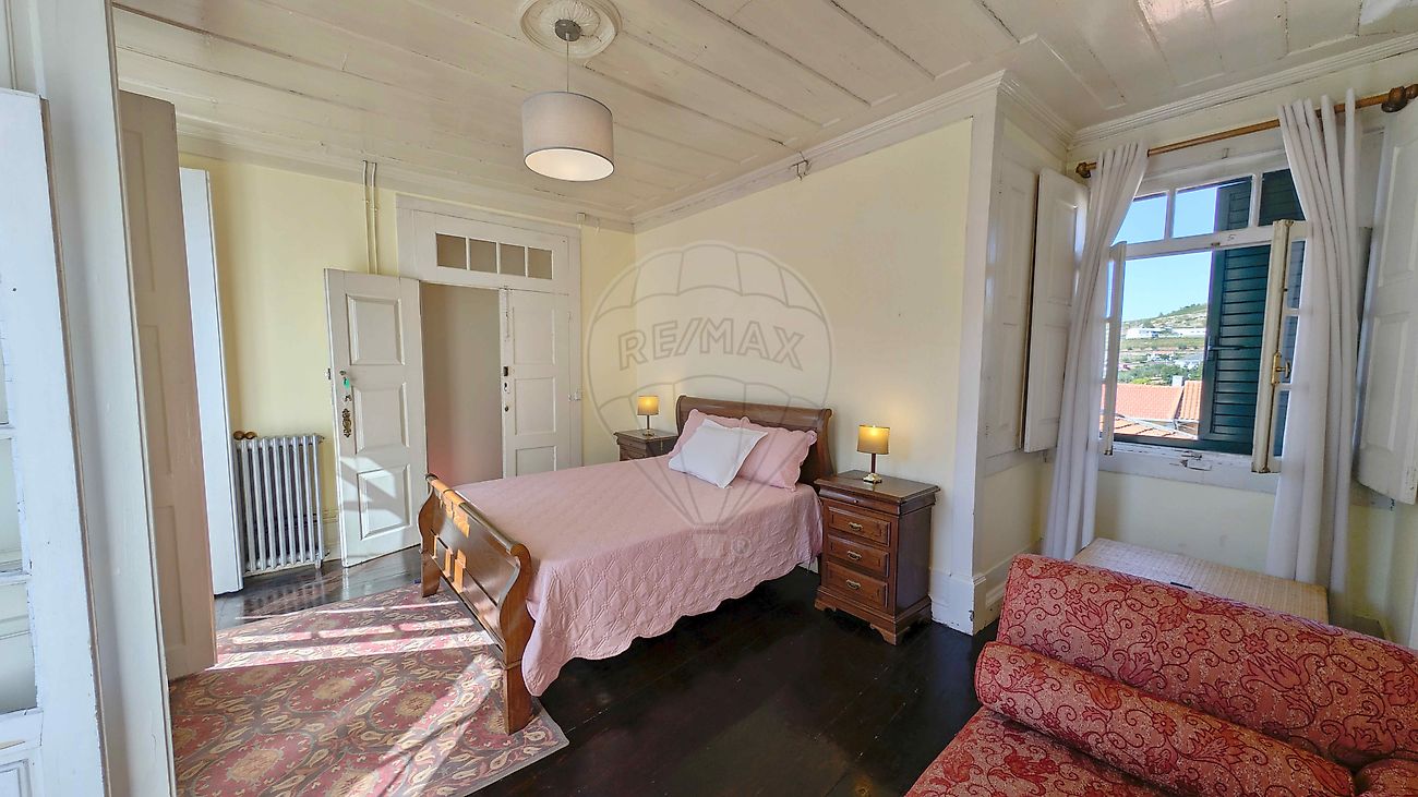 listing 125891012-74 picture-0