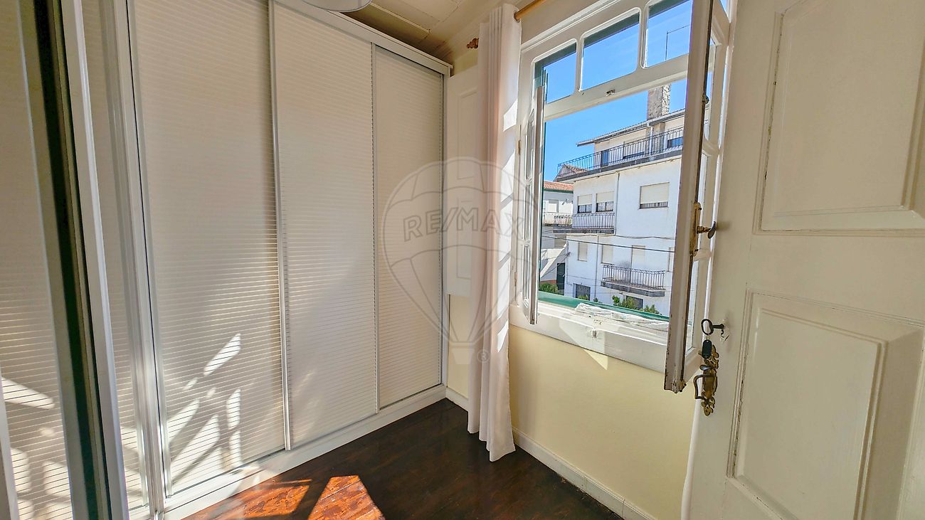 listing 125891012-74 picture-0