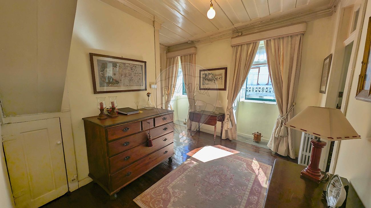 listing 125891012-74 picture-0