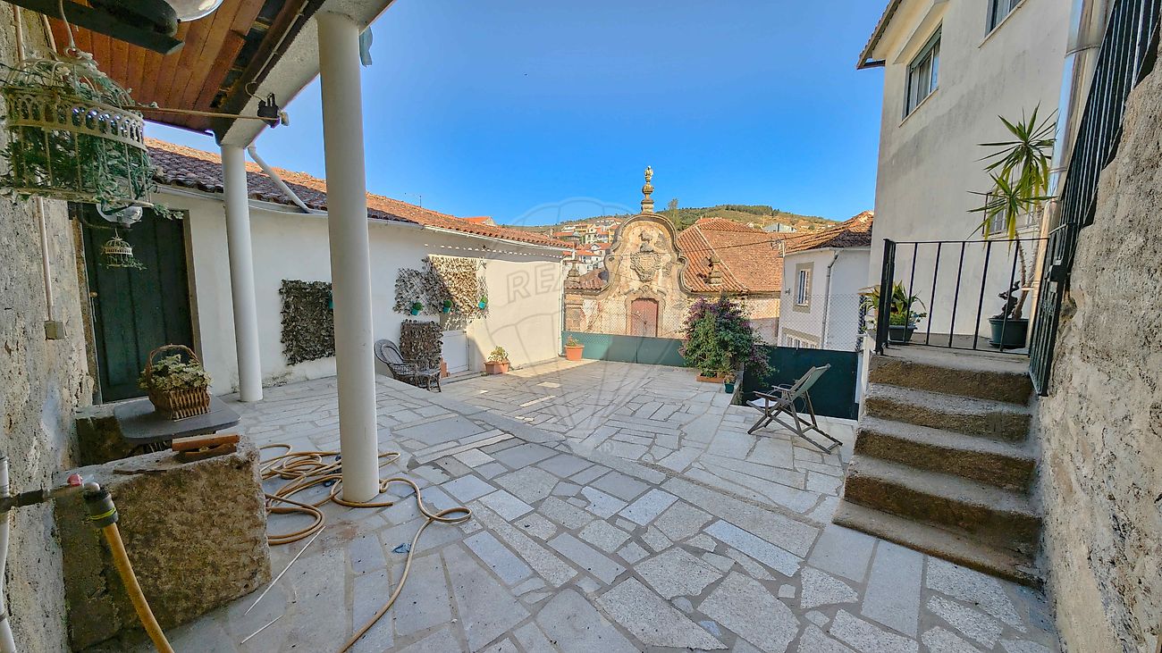 listing 125891012-74 picture-0