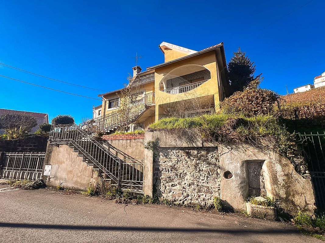 Moradia - Loureiro, Peso da Régua, Vila Real