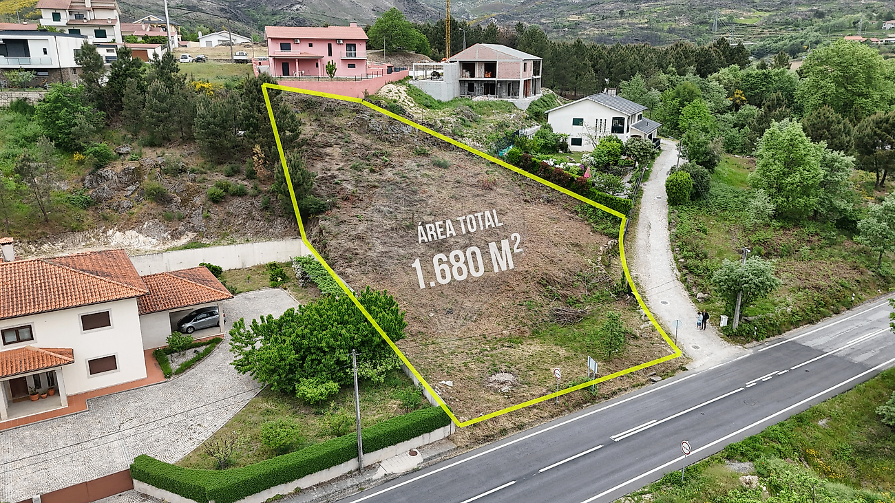 Terreno à venda em Vila Real