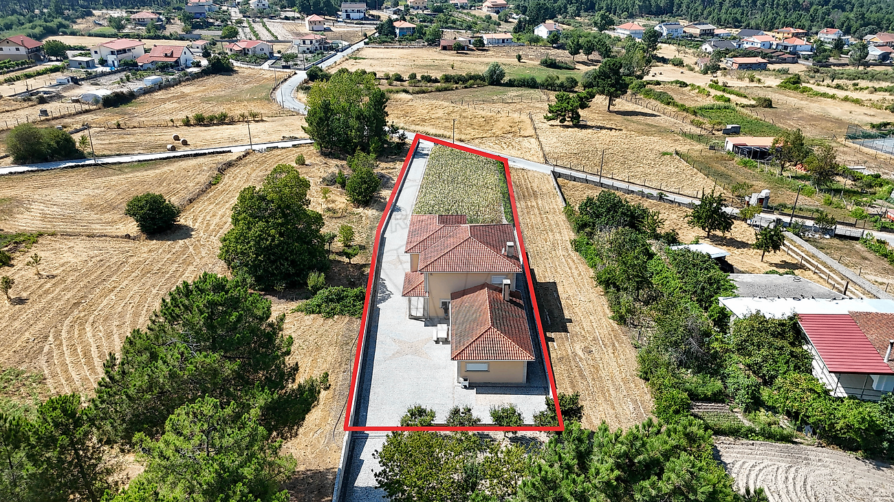 Moradia T5 à venda em Fiolhoso, Murça — foto 8