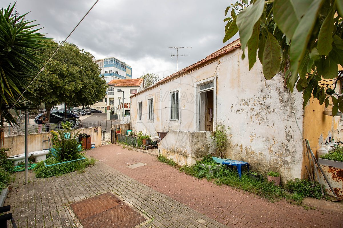 listing 125911054-721 picture-0