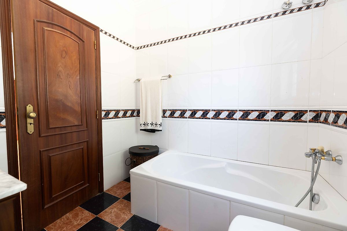 listing 125911079-6 picture-0