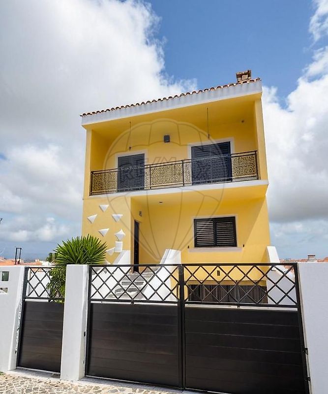 Moradia T3 à venda em Montijo