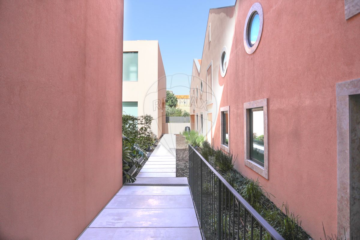 listing 125911054-1020 picture-0