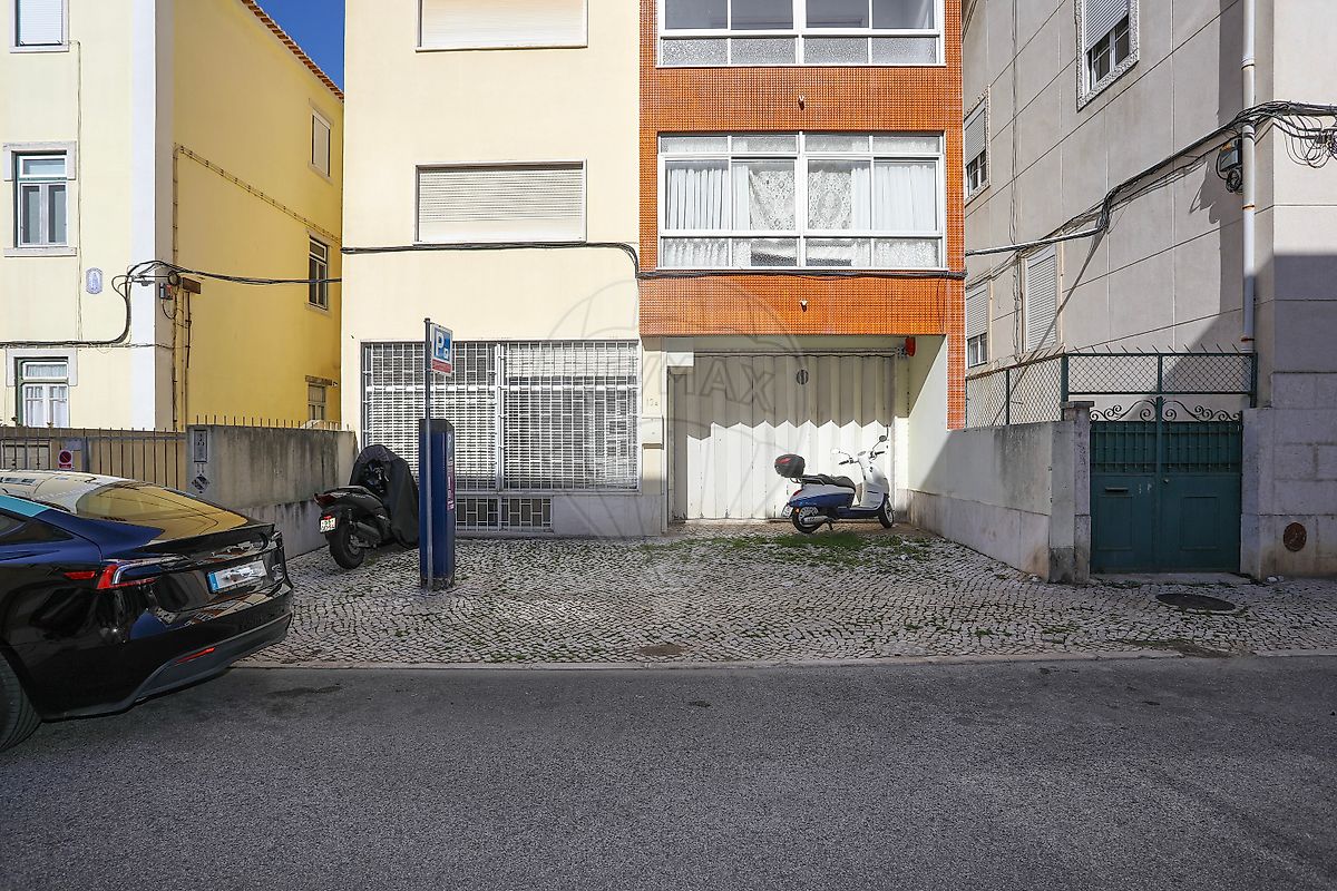 listing 125911054-1021 picture-0