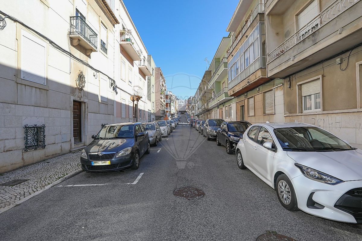 listing 125911054-1021 picture-0