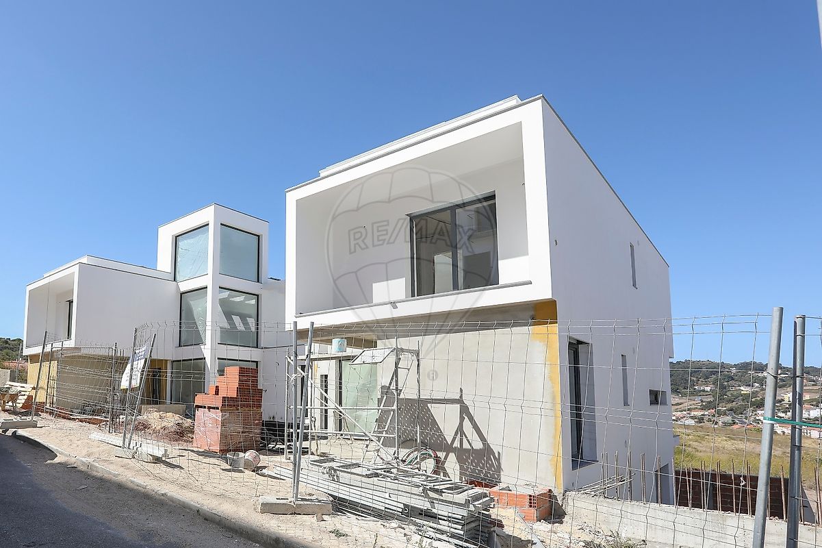 Moradia T4 para venda