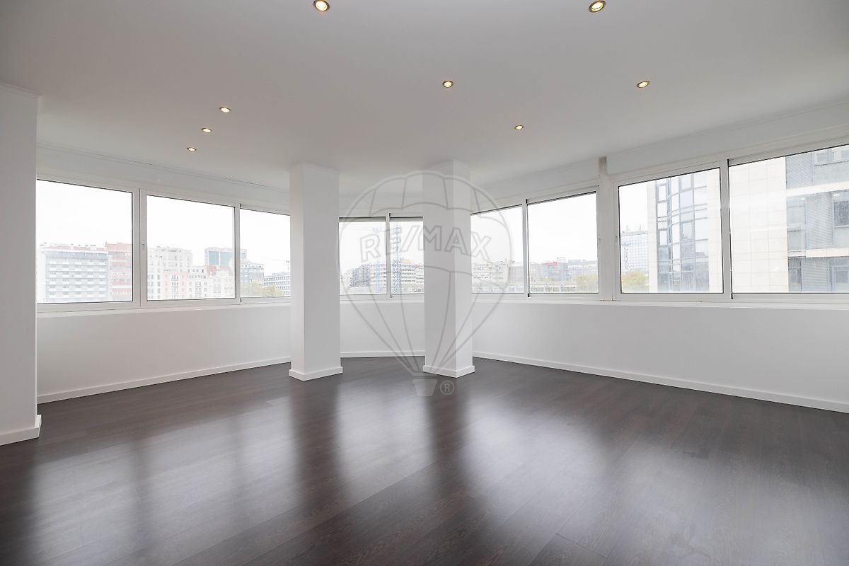 Apartamento T3 à venda em Lisboa