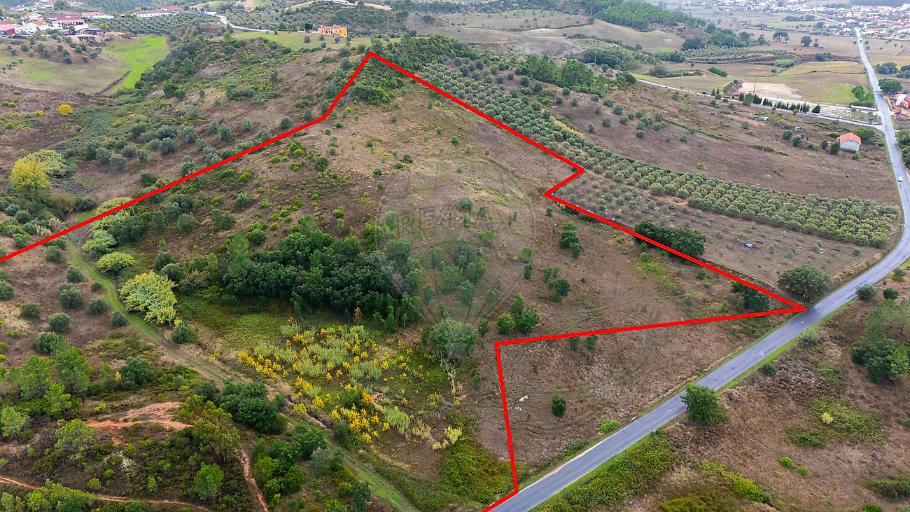 Terreno à venda em Santarém