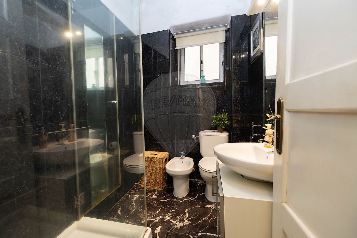 Apartamento T5 à venda em Mina de Água, Amadora — foto 23