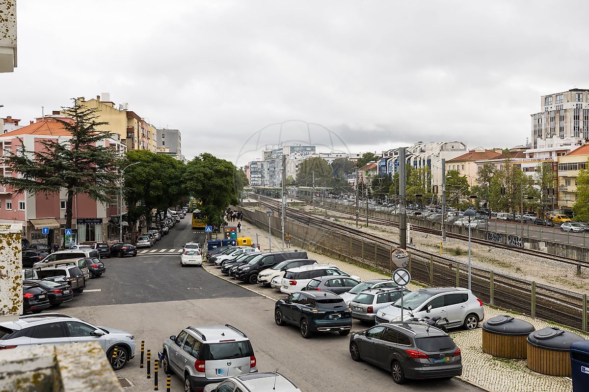 Apartamento T5 à venda em Mina de Água, Amadora — foto 10