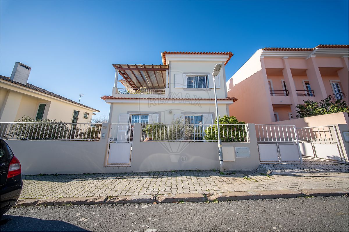 Moradia T4 para venda