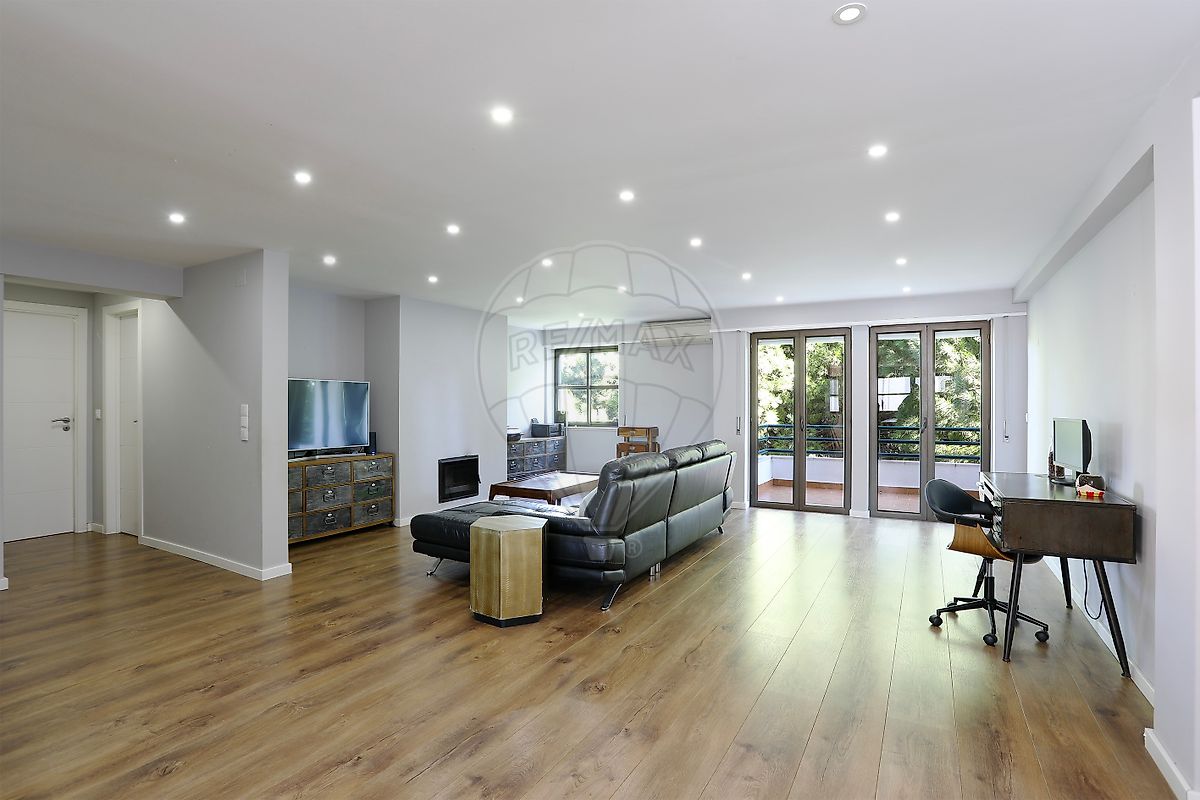 Apartamento T5 à venda em Cascais