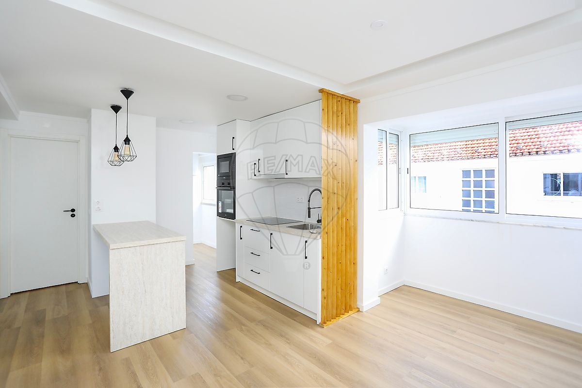 Apartamento T3 à venda em Odivelas