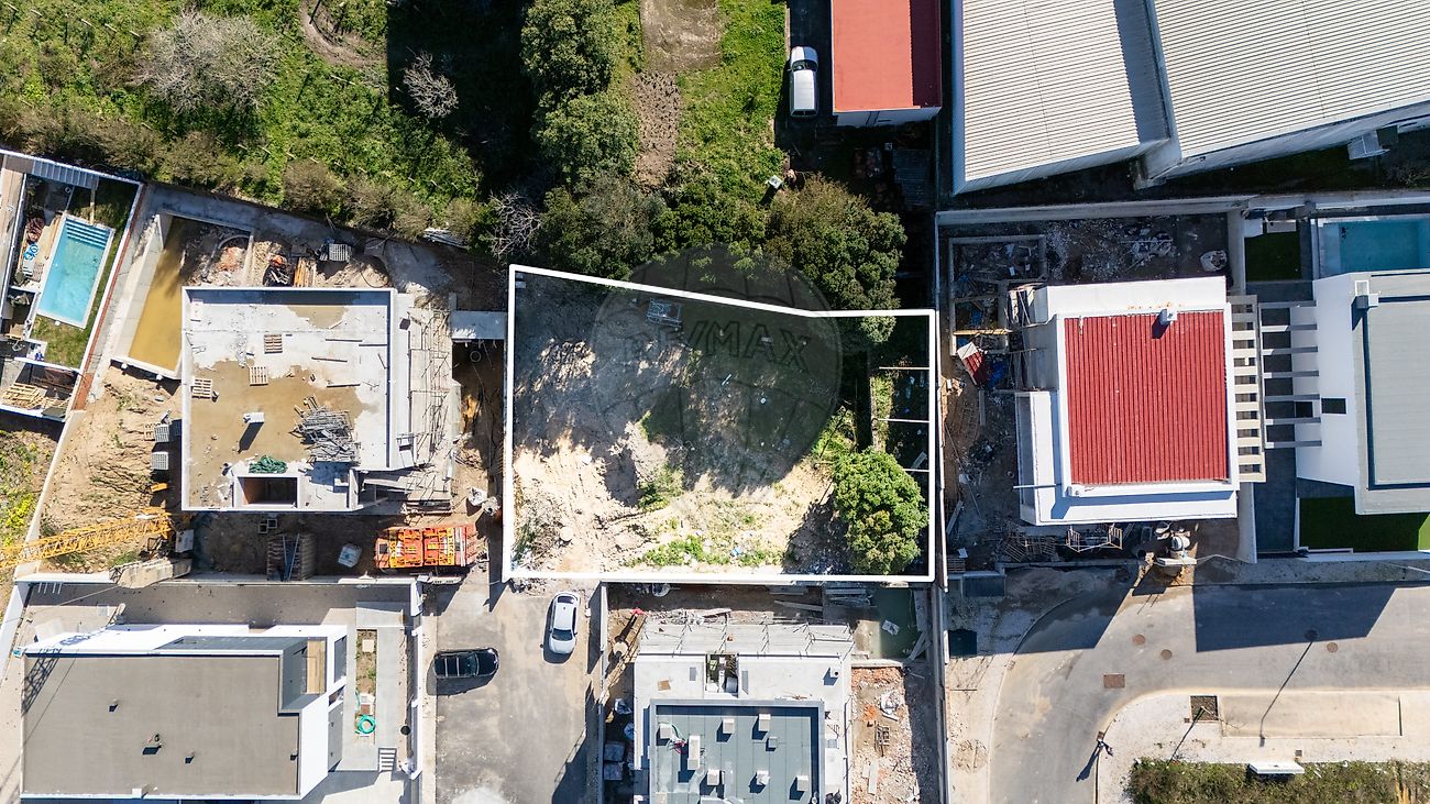 Terreno à venda em Sintra
