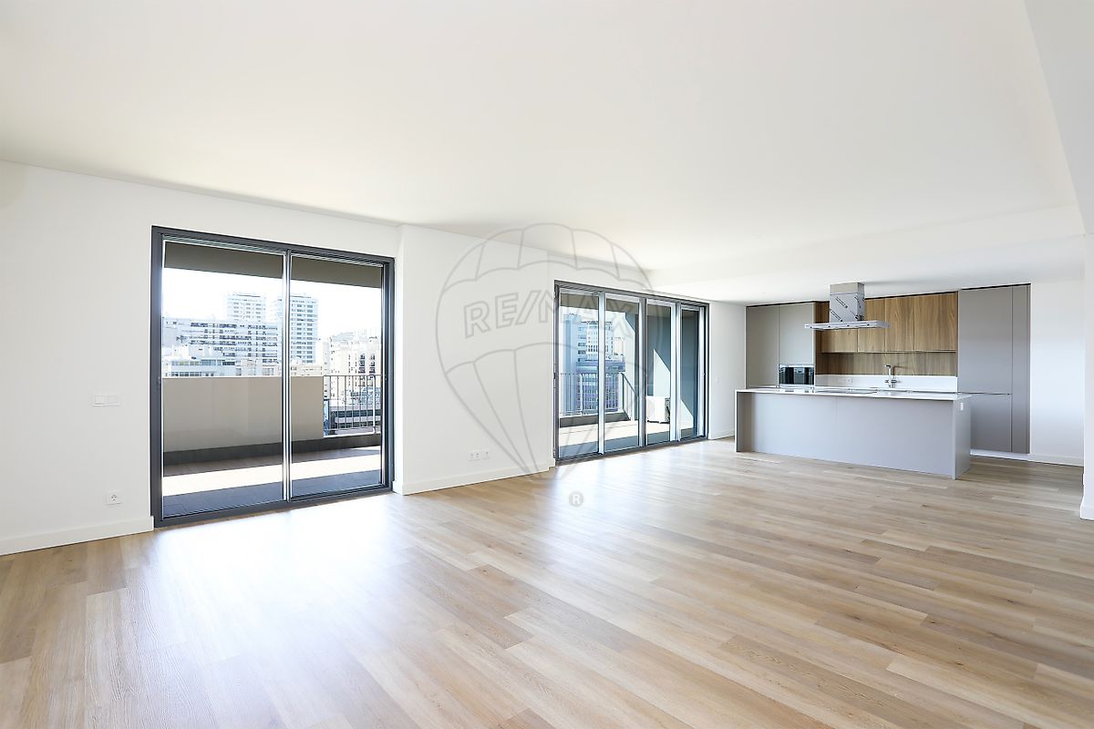 Apartamento T3 à venda em Oeiras