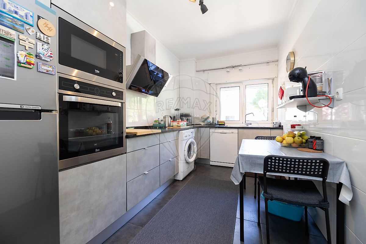 Apartamento T2 à venda em Odivelas