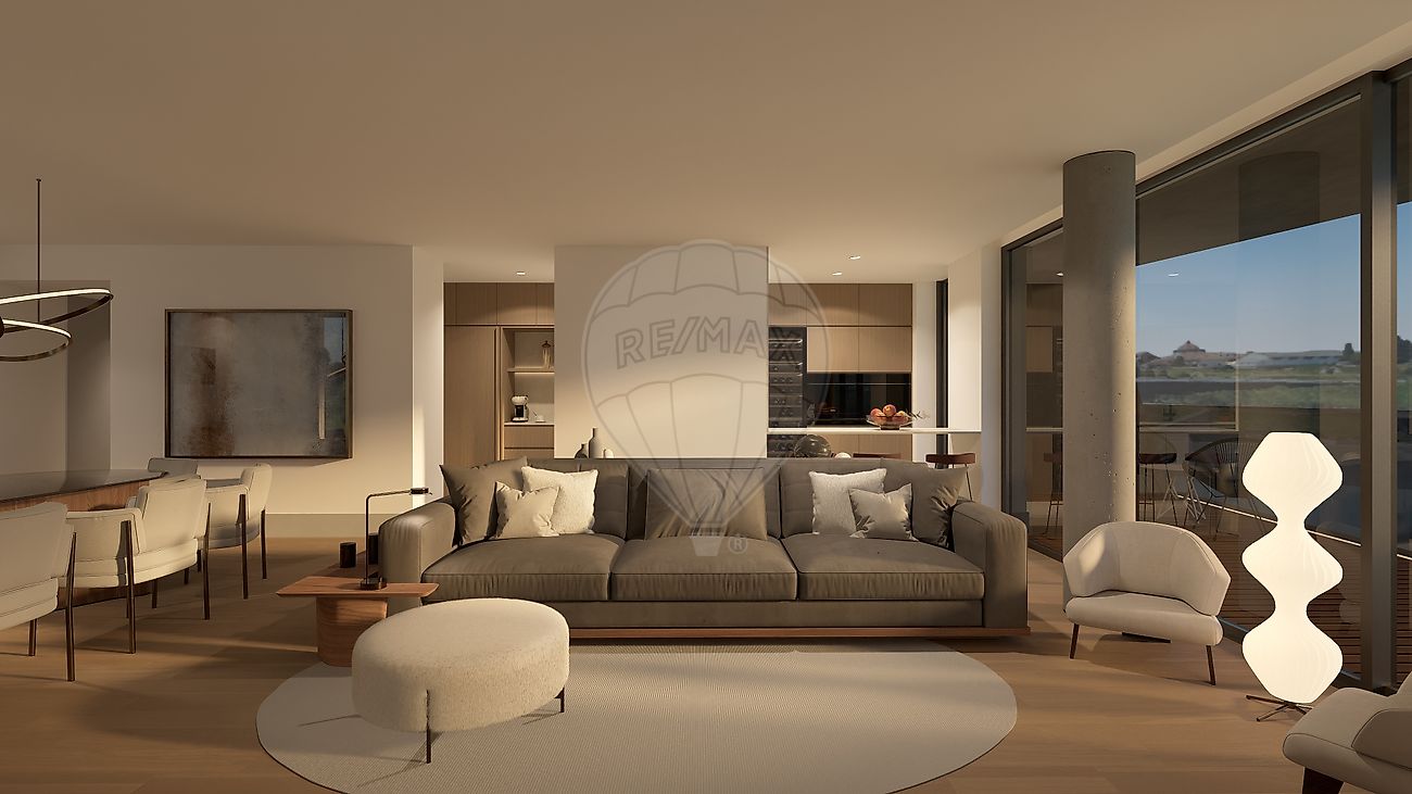 Apartamento T4 à venda em Vila Nova de Gaia