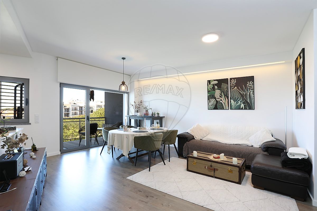 Apartamento - Charneca de Caparica e Sobreda, Almada, Setúbal