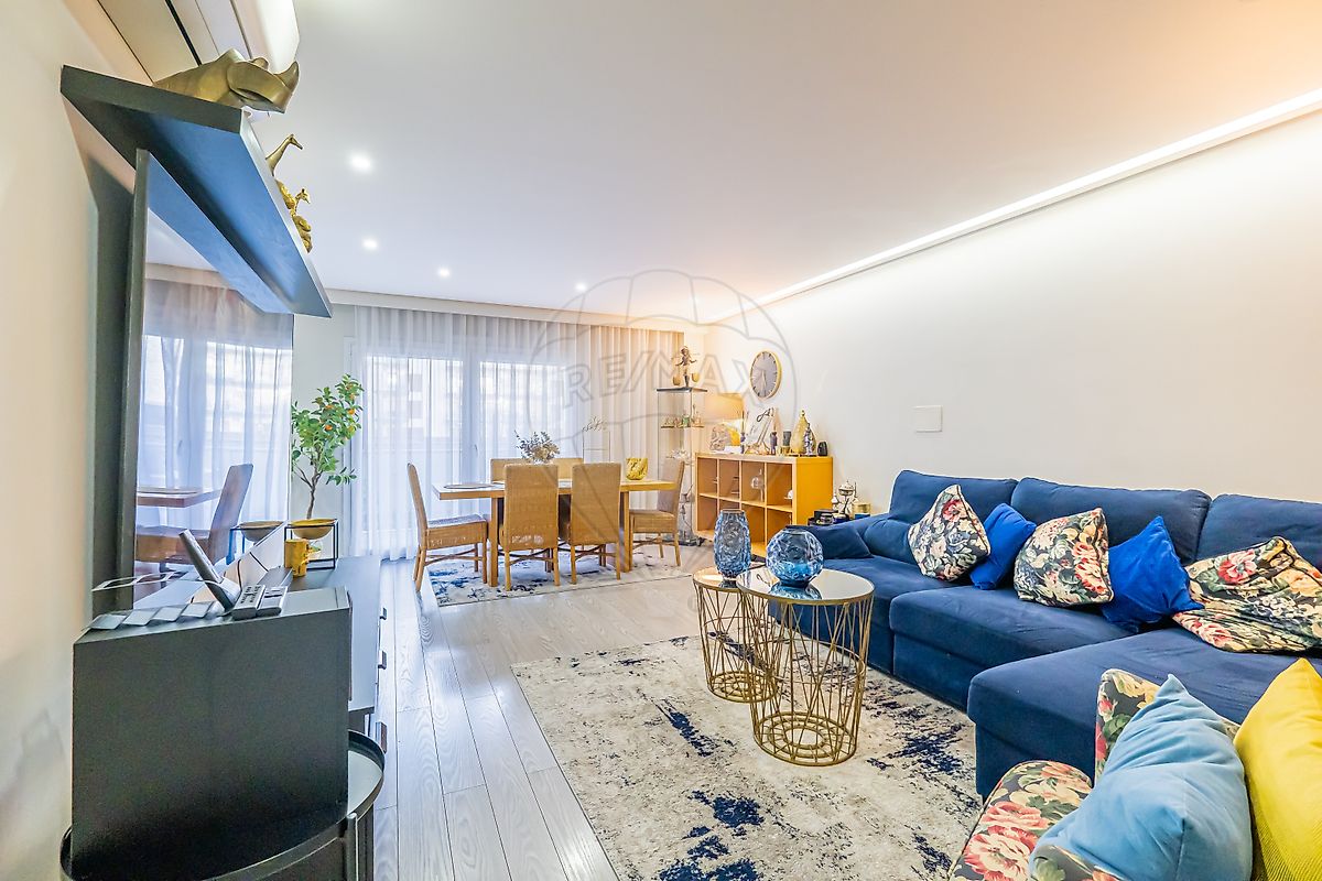 Apartamento T3 à venda em Odivelas