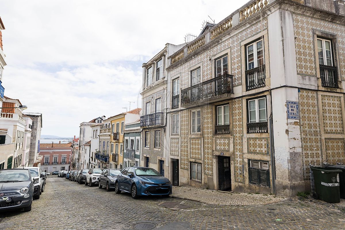 Prédio T10 à venda em Lisboa