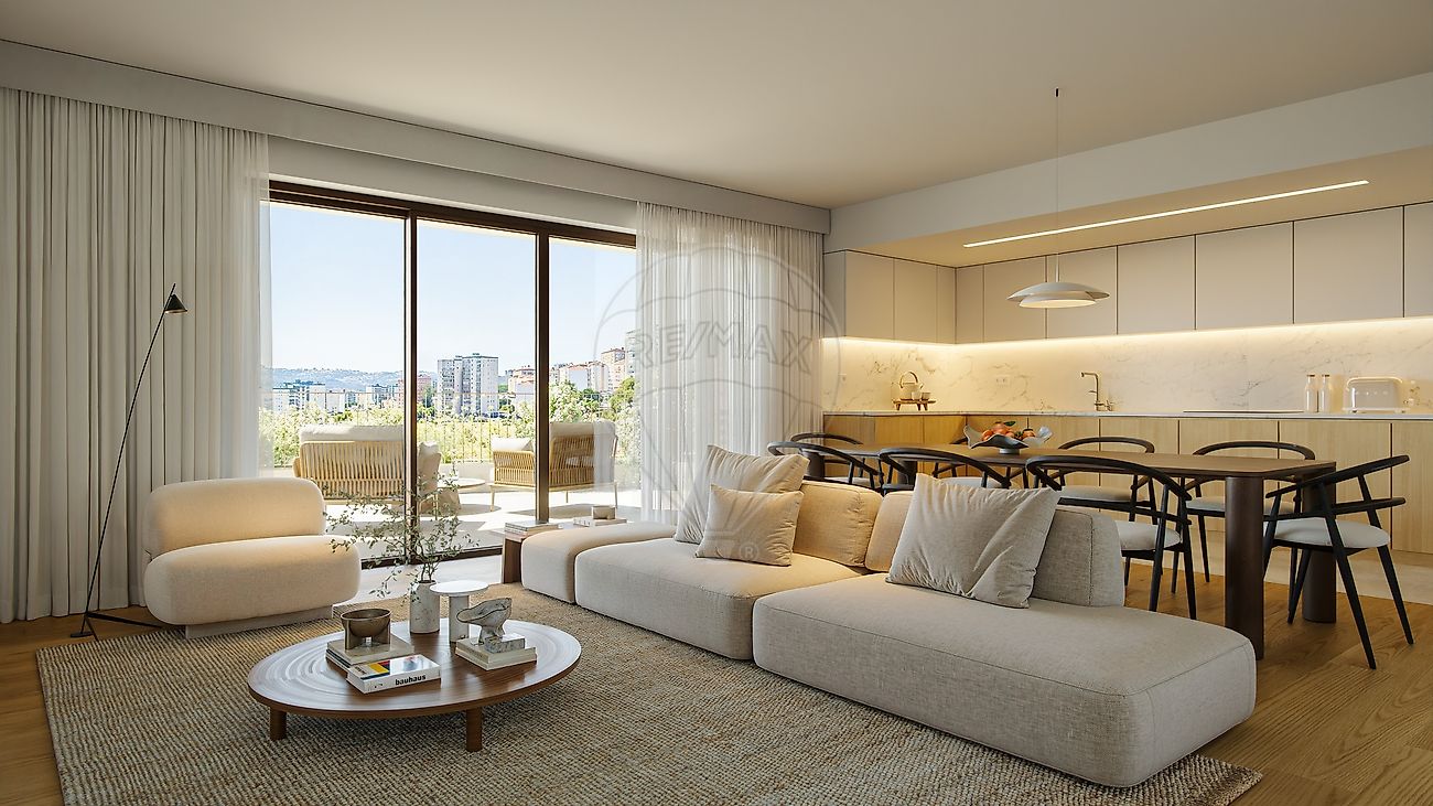 Apartamento T3 à venda em Loures