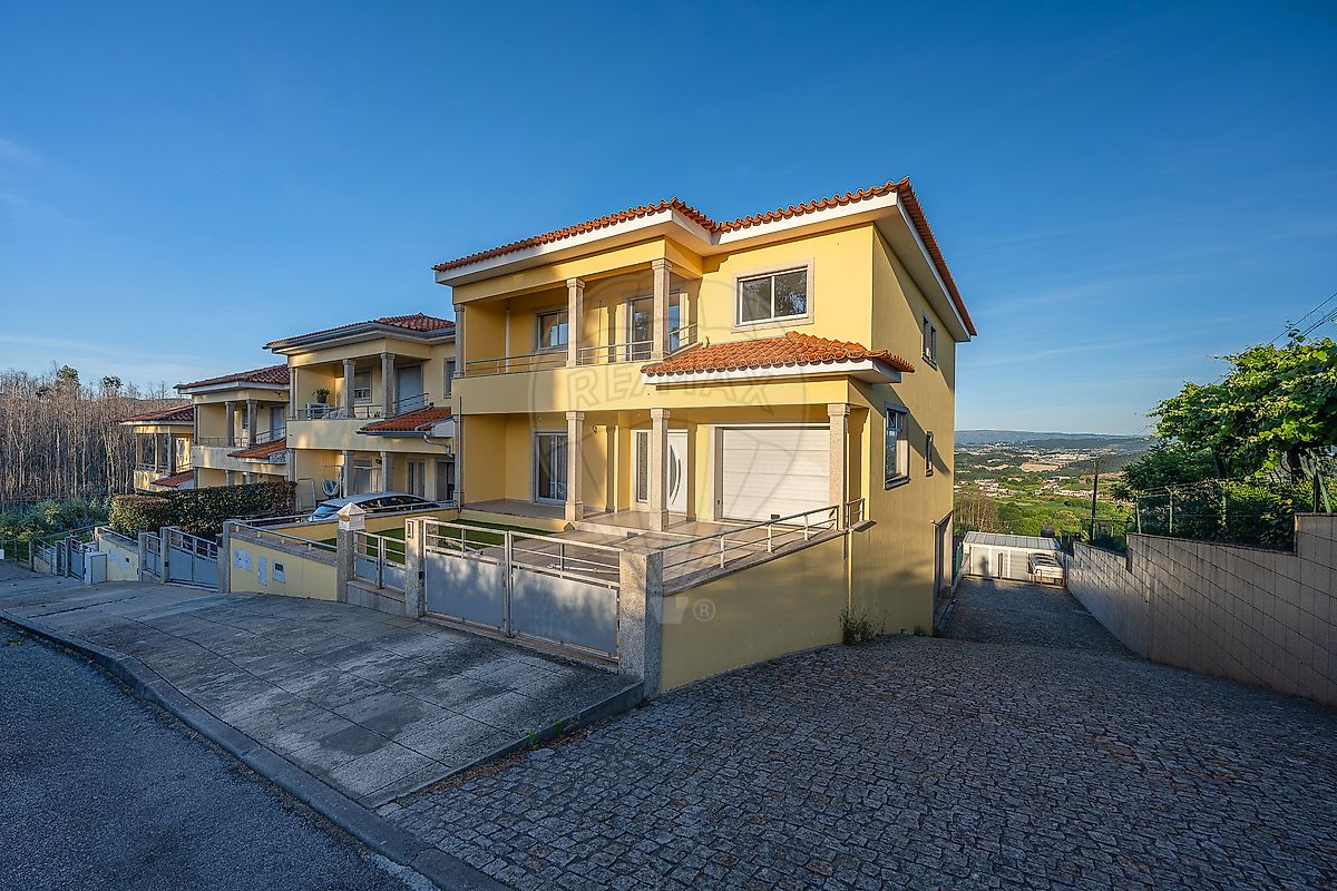 Moradia - Figueiras e Covas, Lousada, Porto