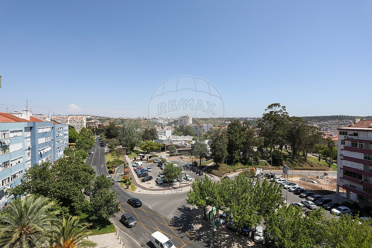 Apartamento T2 à venda em Odivelas