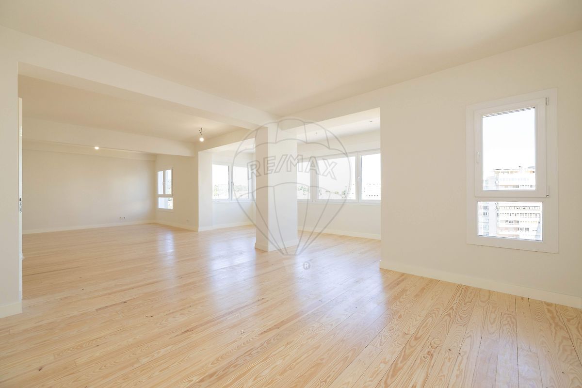 Apartamento T4 à venda em Lisboa
