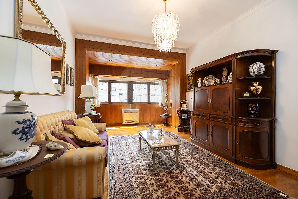 Apartamento T4 à venda em Lisboa