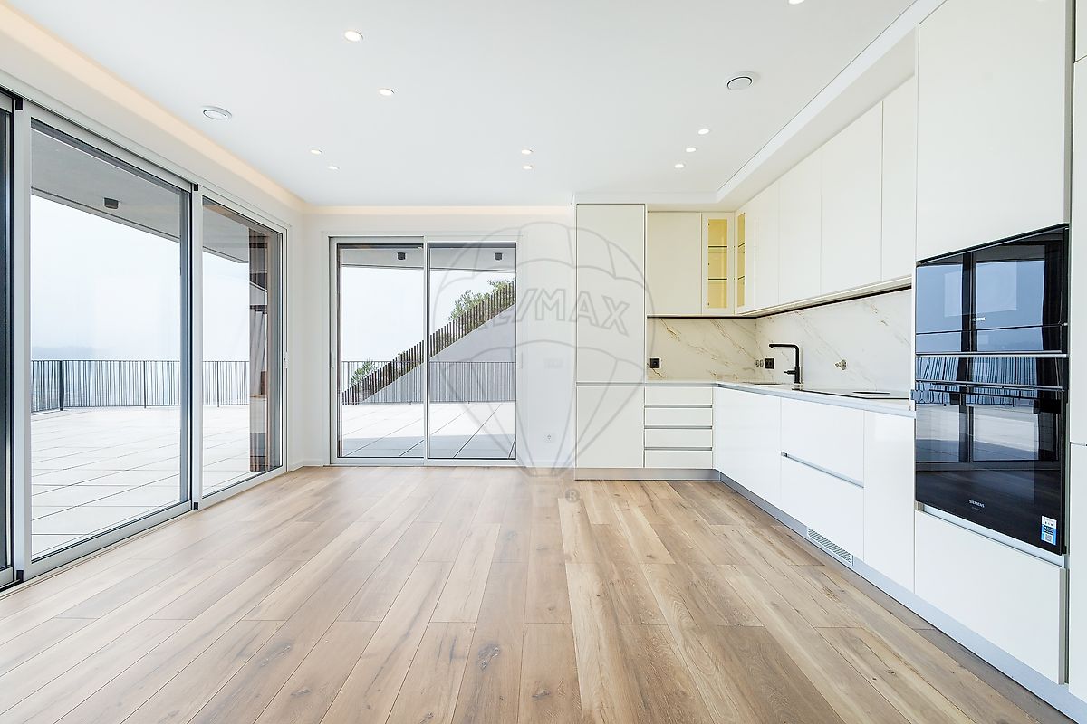 Apartamento T3 à venda em Alcobaça