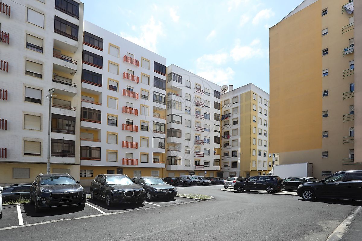 Apartamento T2 à venda em Sintra