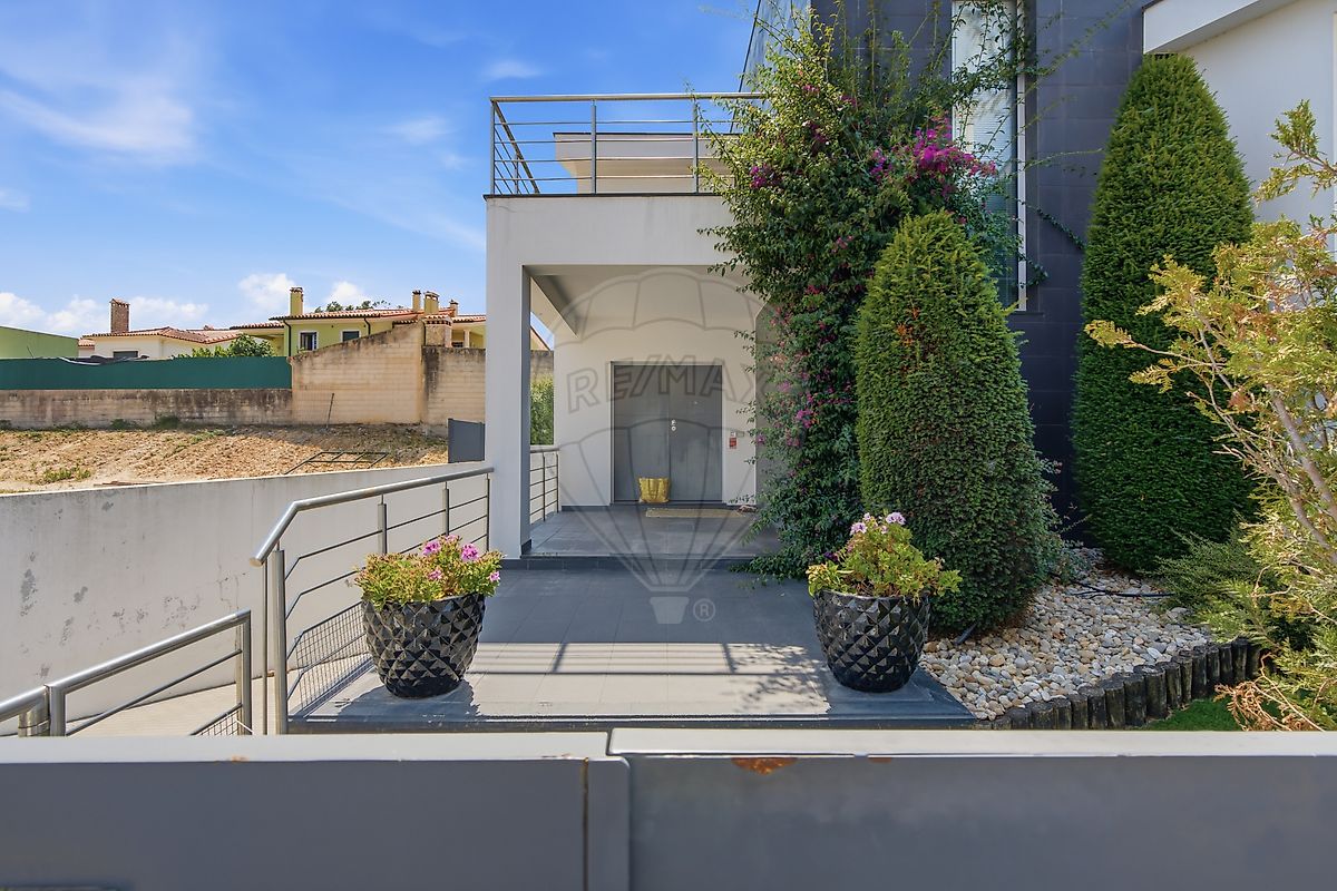 Apartamento T4 à venda em Leiria