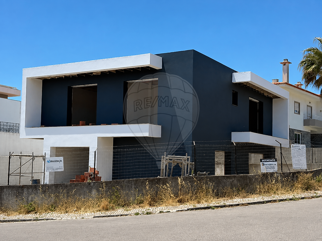 Apartamento T4 à venda em Odivelas