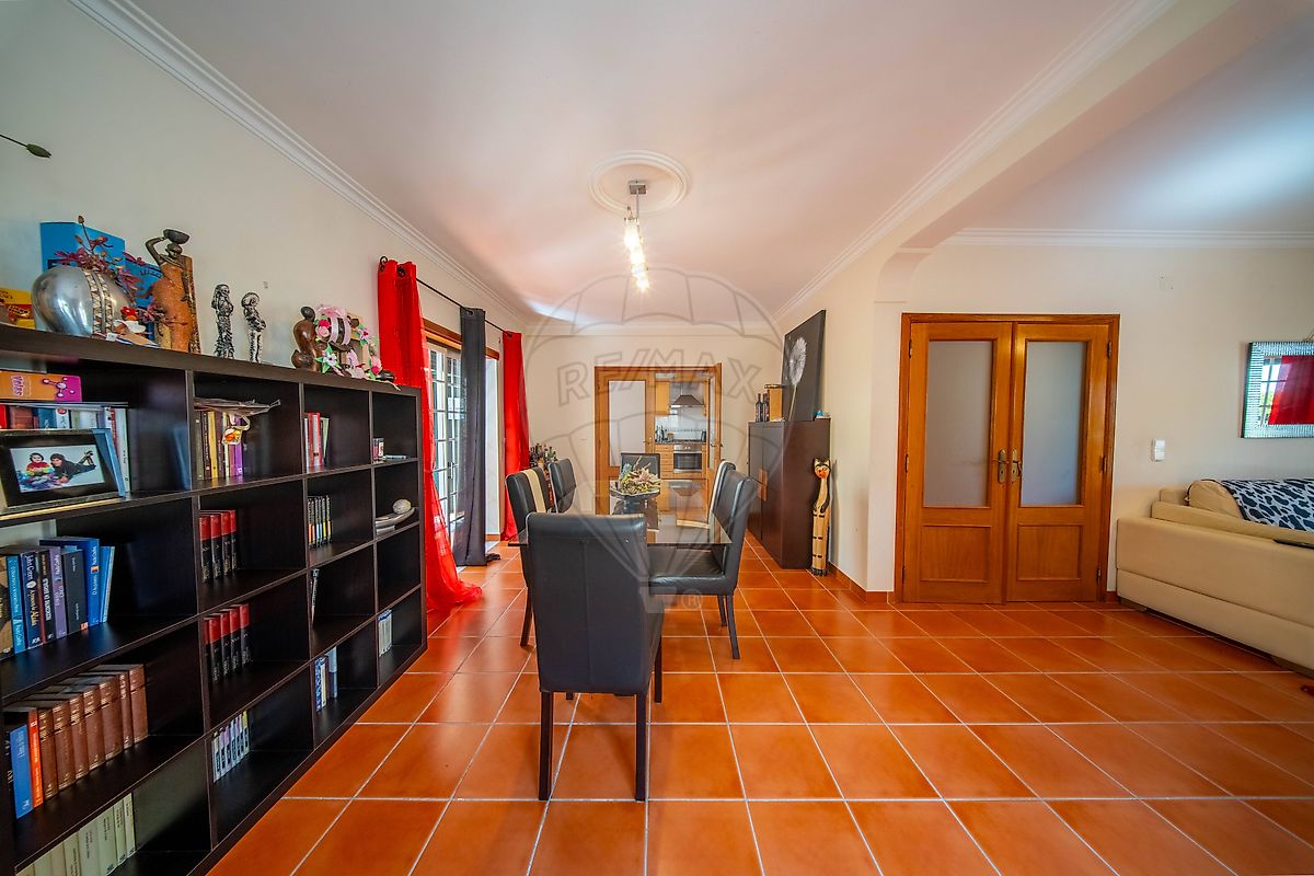 Moradia T5 à venda em Nossa Senhora de Fátima, Entroncamento — foto 11