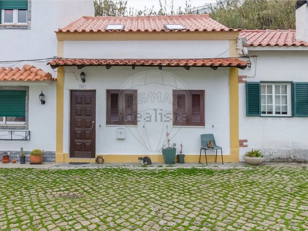 Apartamento T2 à venda em Almada