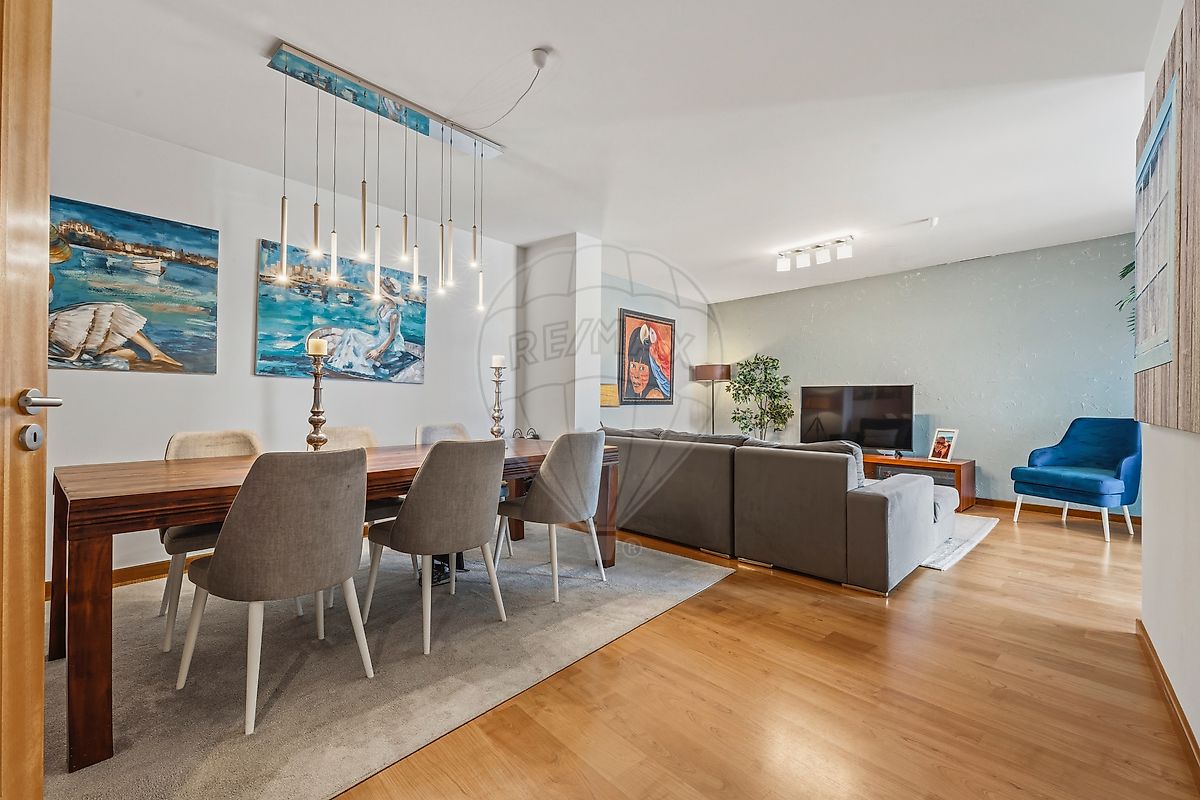 Apartamento T3 à venda em Sintra